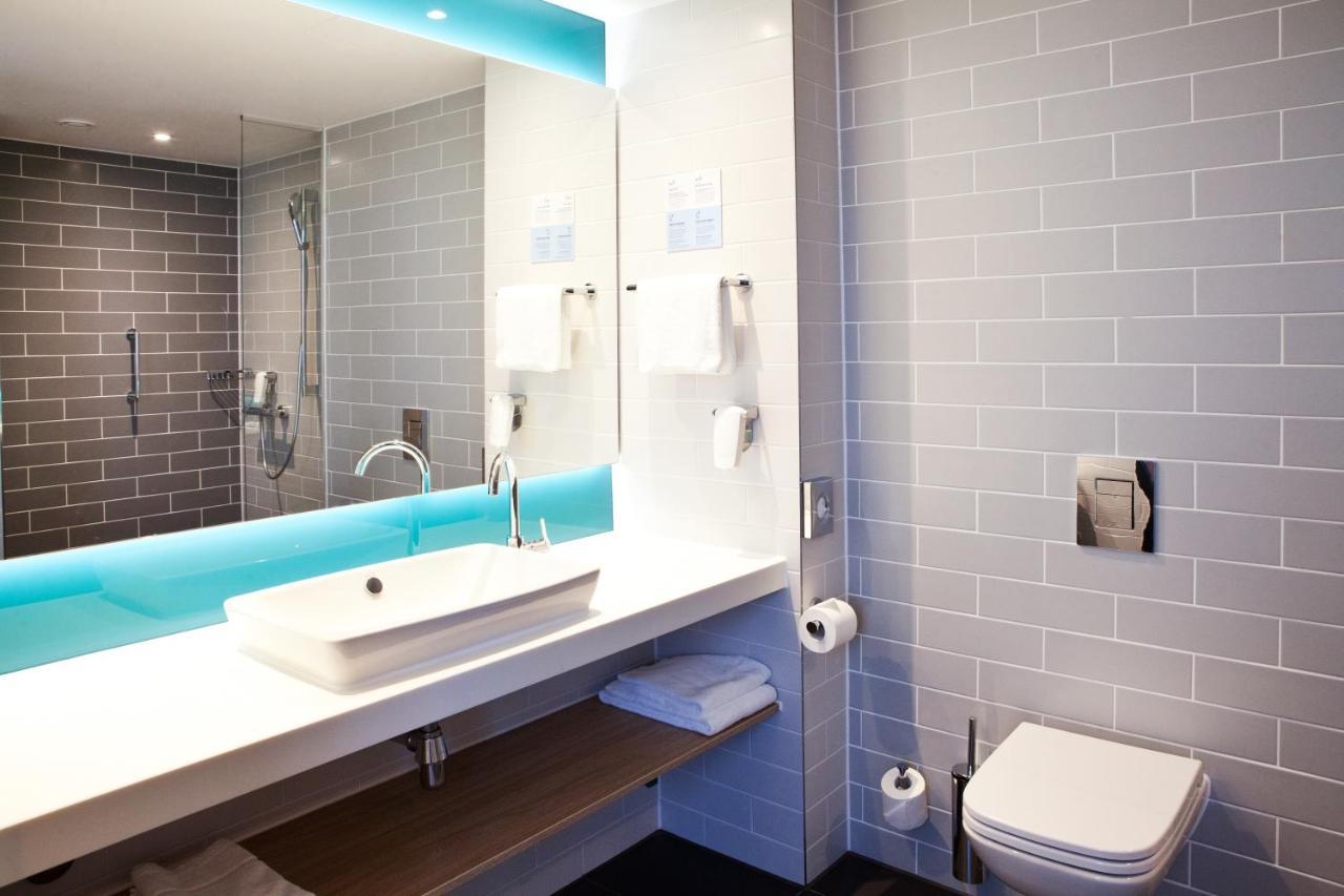 Holiday Inn Express Munich - Olching By Ihg Экстерьер фото