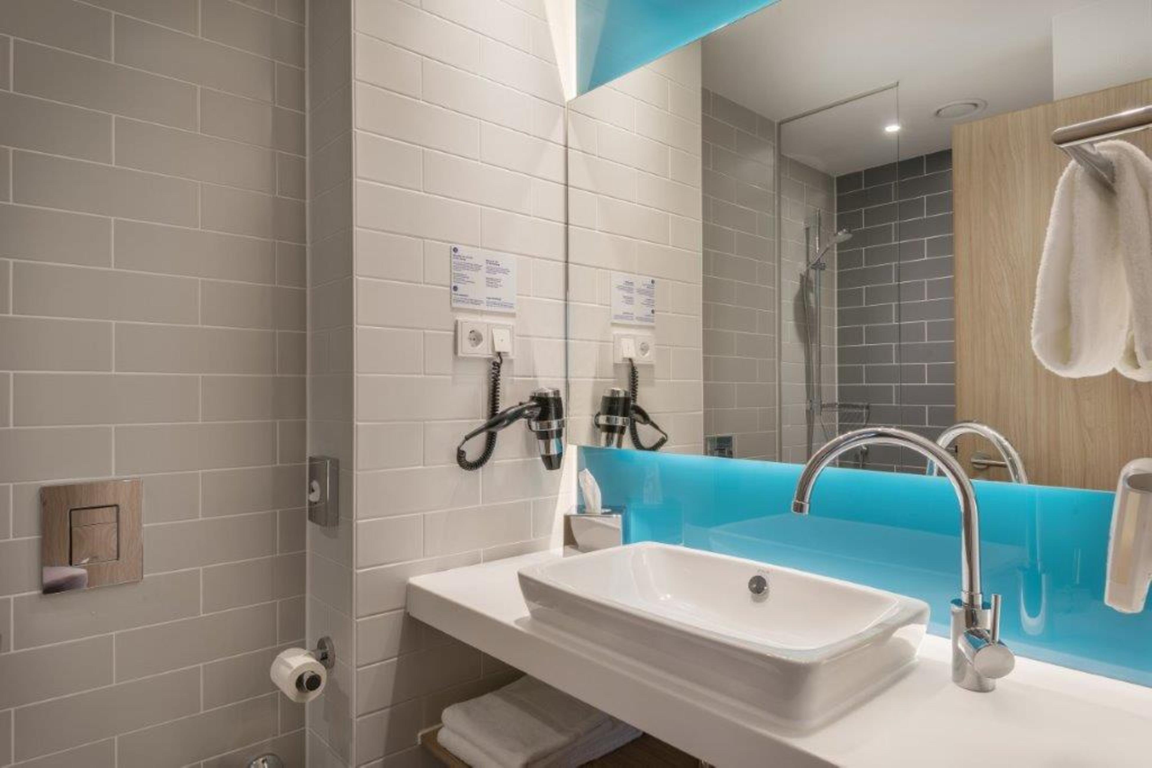 Holiday Inn Express Munich - Olching By Ihg Экстерьер фото