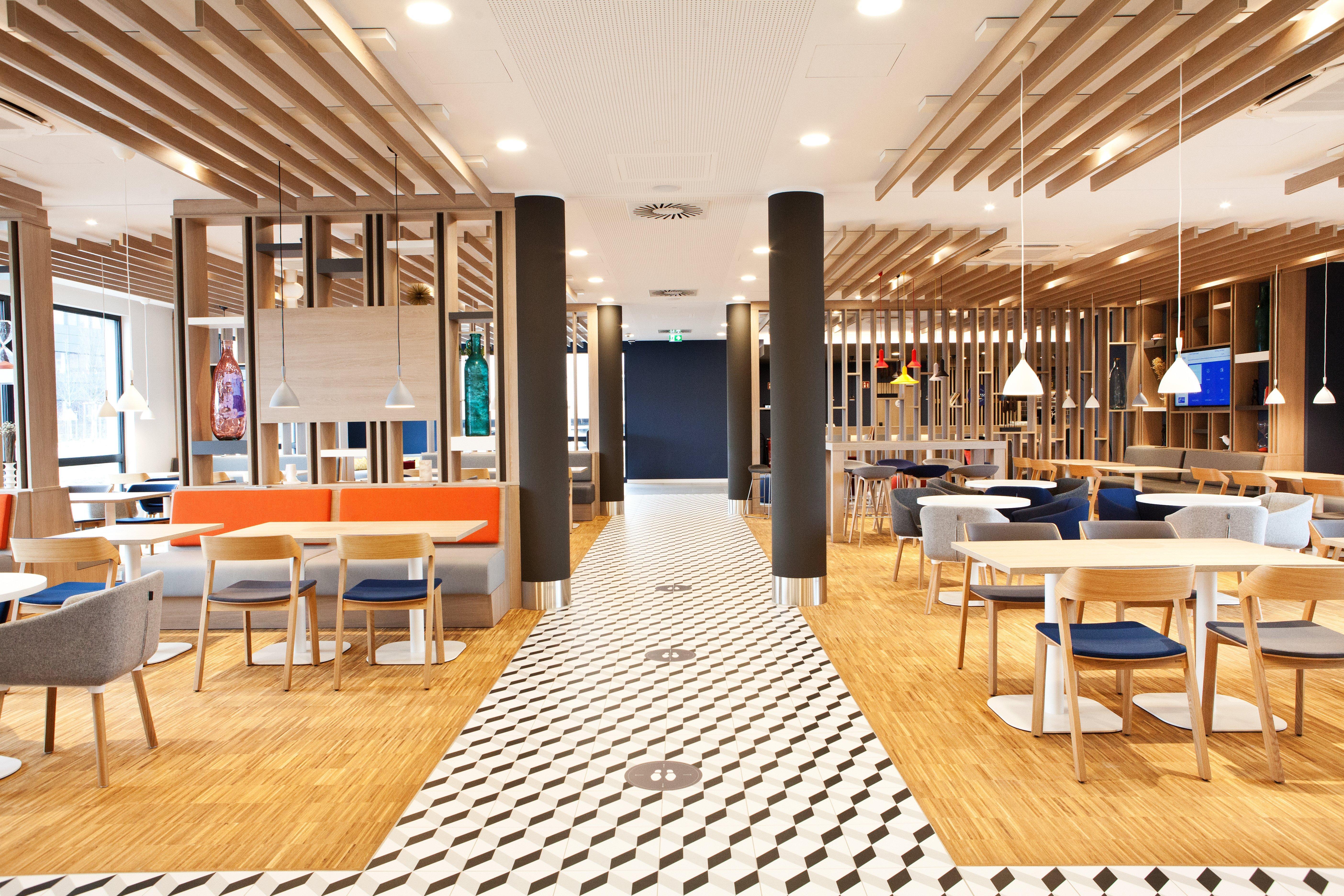 Holiday Inn Express Munich - Olching By Ihg Экстерьер фото