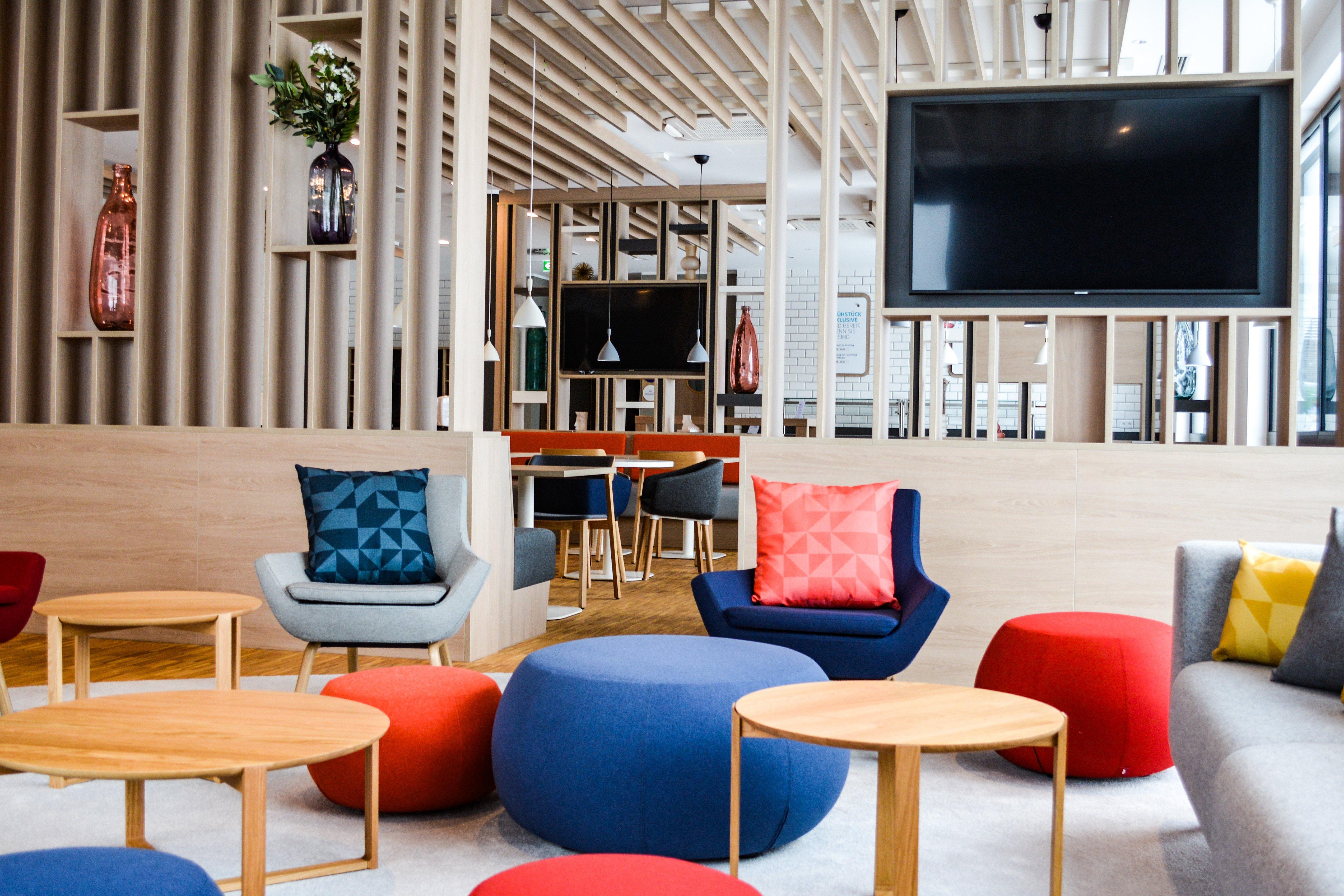 Holiday Inn Express Munich - Olching By Ihg Экстерьер фото