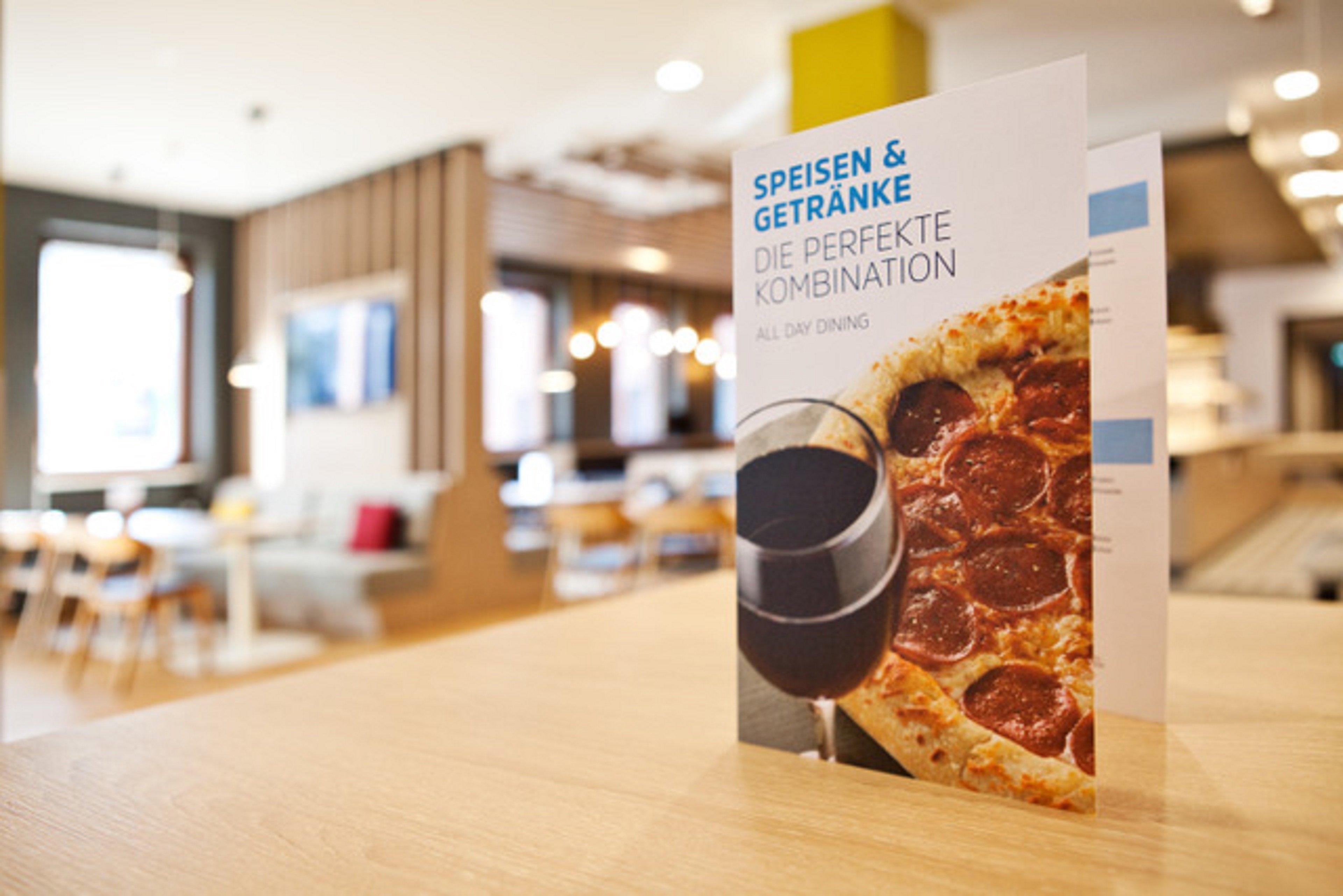Holiday Inn Express Munich - Olching By Ihg Экстерьер фото