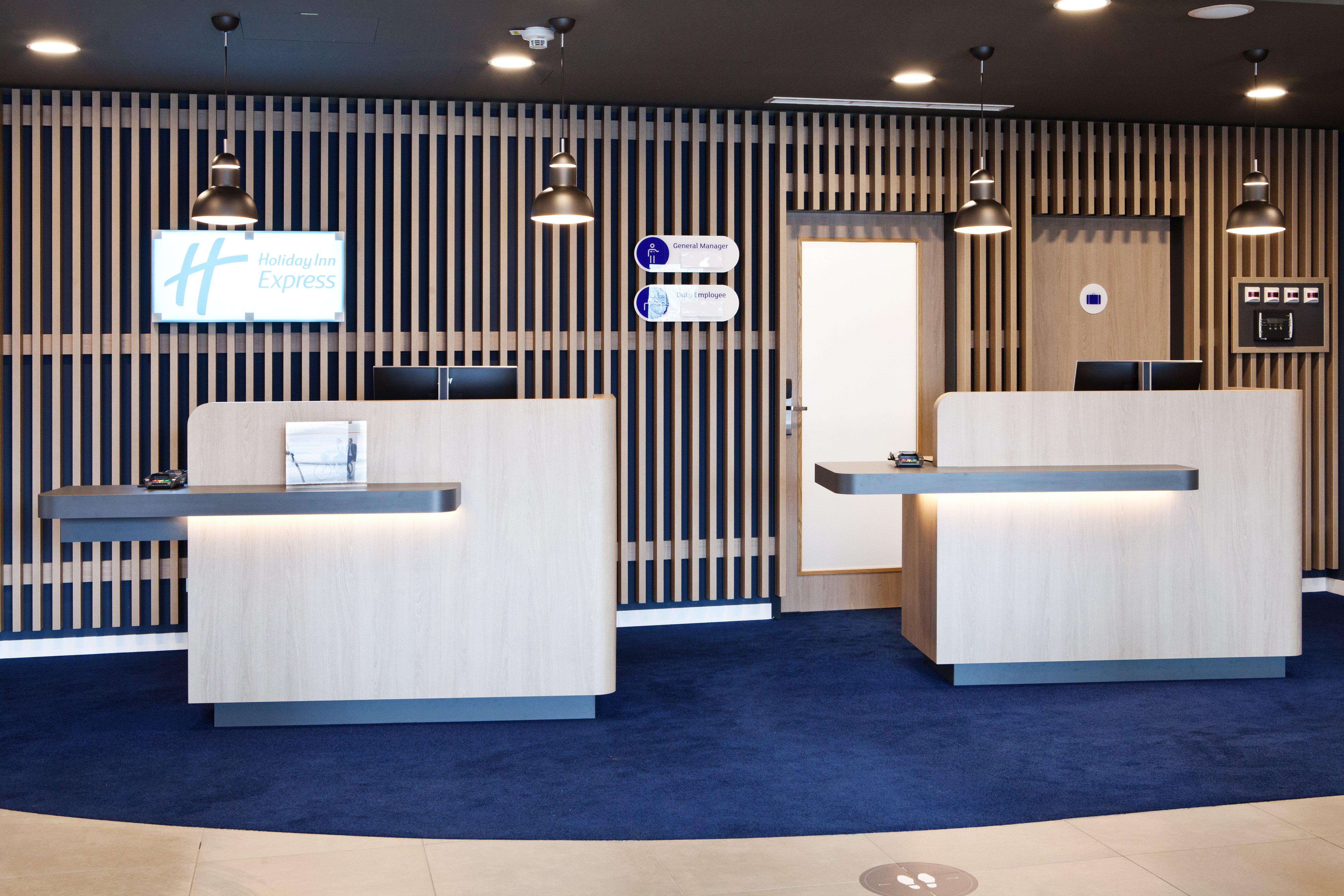 Holiday Inn Express Munich - Olching By Ihg Экстерьер фото